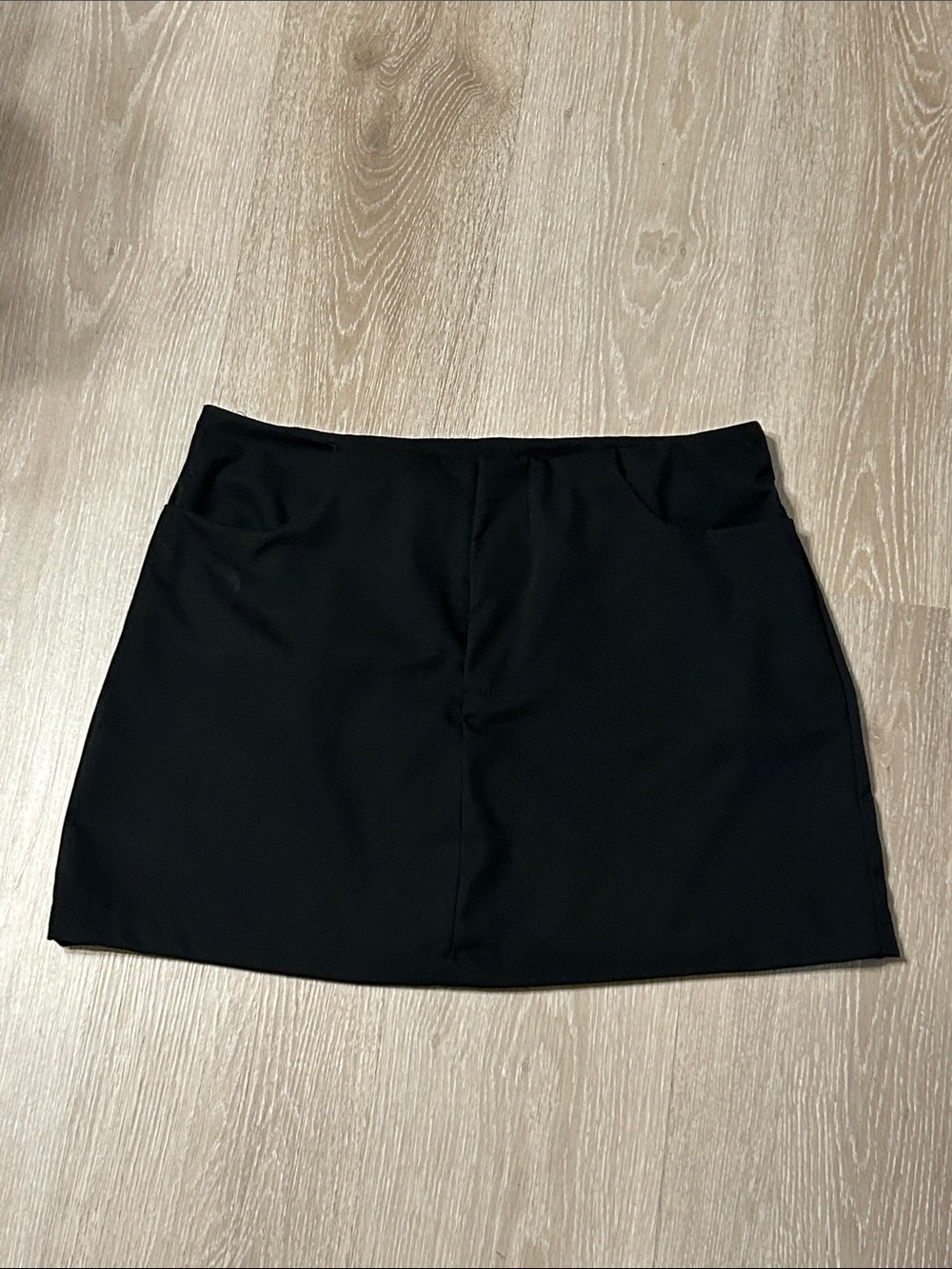 Shein Classic Black Women's Mini Skirt w Pockets sz Medium